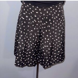 Black Patterned black white Women's mini skirt LOFT woman’s 0 PETITE